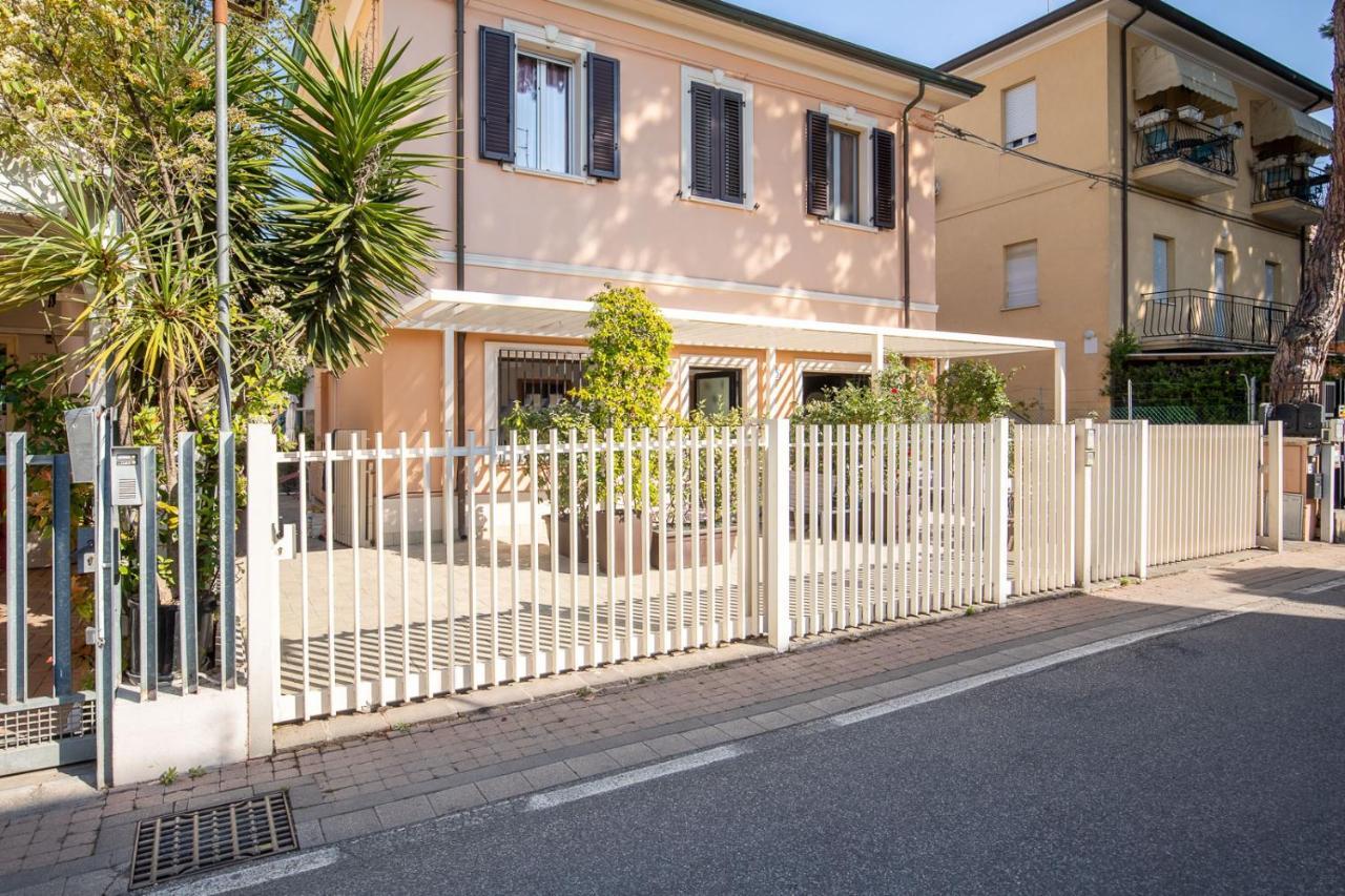 Romantico Open Space A 3Min Dalla Spiaggia - Homeunity Rimini Exterior photo